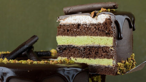 Caramia Pistaccio Cioccolato Cake