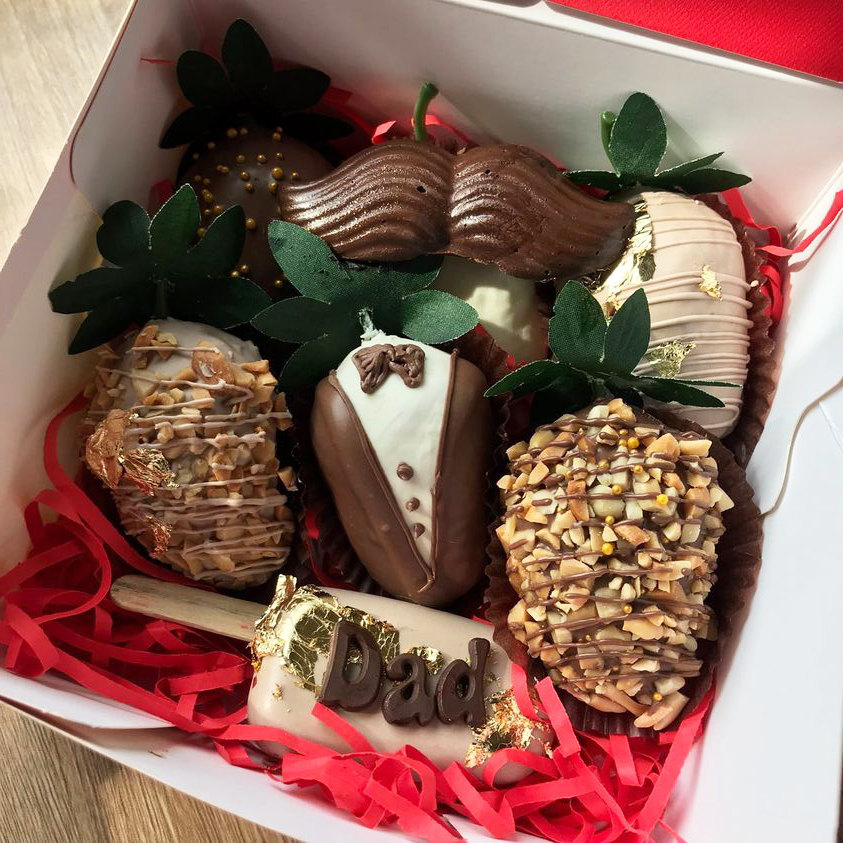 Premium Father's Day Chocolate Strawberry Box