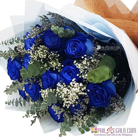 Elegant Ecuadorian Blue Roses Bouquet