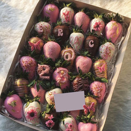 Custom Strawberry Deluxe Box of 30