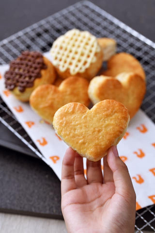 Popeyes Heart Biscuits 2 Boxes 12 pieces