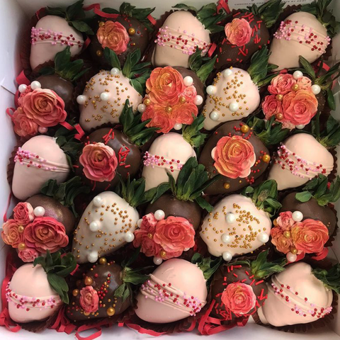 Elegant Rose Strawberry Box