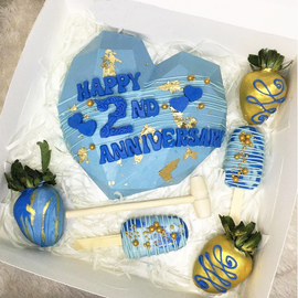 Anniversary Chocolate Strawberry Gold Package