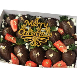 Classic Christmas Chocolate Coated Strawberry Box of 15